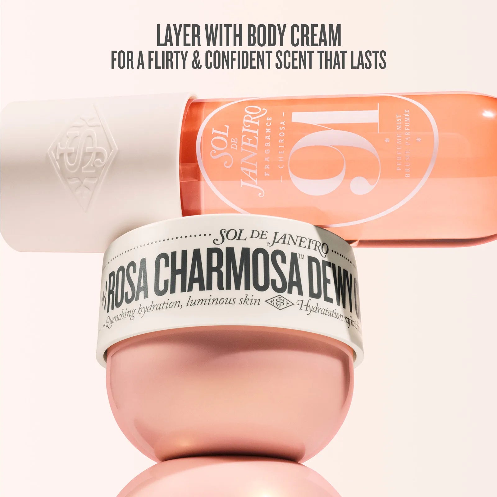 Two cosmetic jars labeled 'Charmosa Dewy' and 'Sol de Janerito' on a white background.